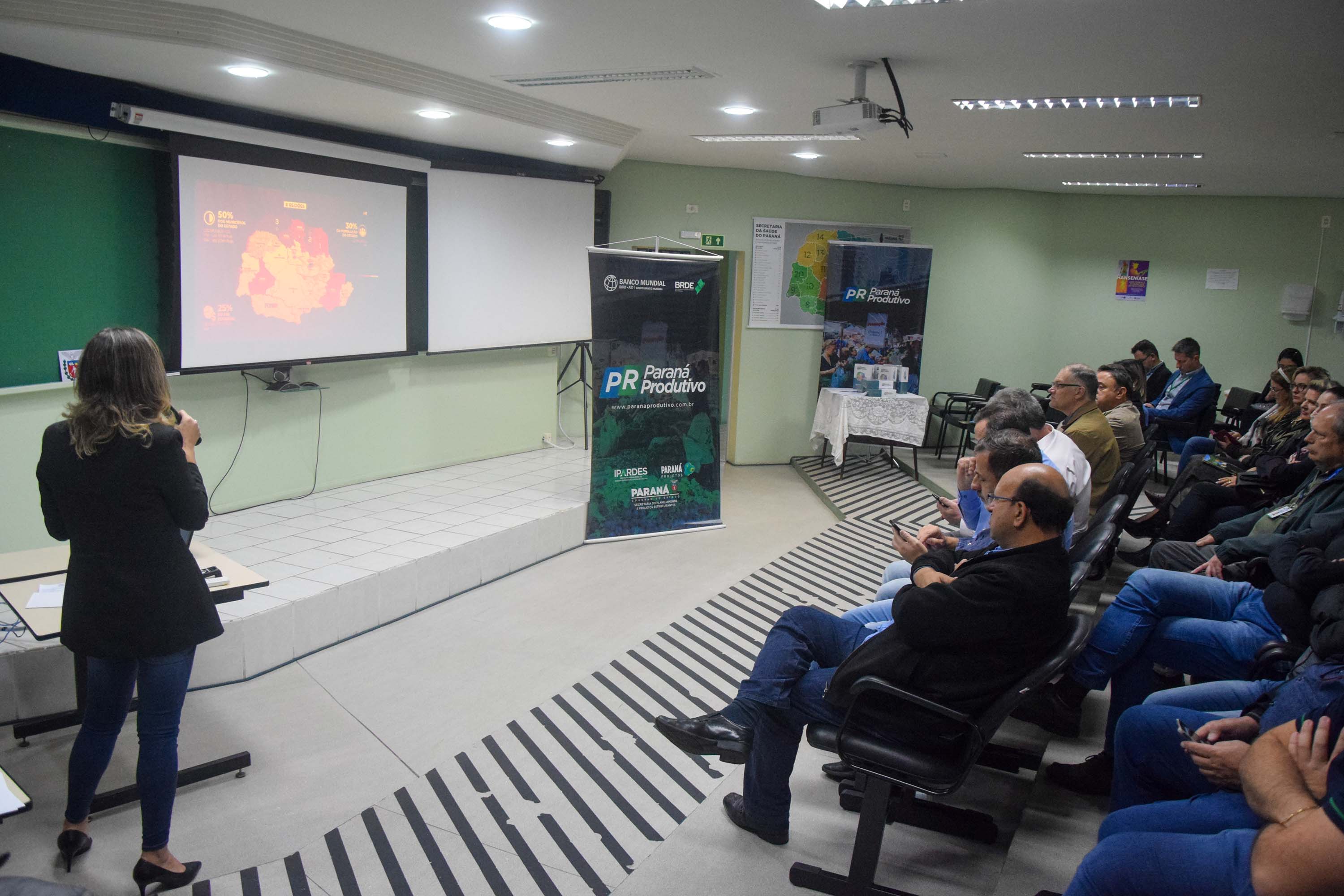 Estado entrega planos de desenvolvimento para cidades da região de Irati e União da Vitória