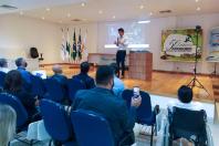 O Governo do Estado, por meio da Secretaria do Planejamento e Projetos Estruturantes, realizou nesta semana as primeiras oficinas do Programa Paraná Produtivo. O programa pretende identificar potenciais e carências das regiões e planejar um desenvolvimento produtivo integrado entre os municípios. O secretário do Planejamento, Valdemar Bernardo Jorge, fez a abertura dos dois eventos. - 30/04/2021 