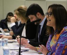 Especialistas de nove países debatem modelos inovadores de políticas relacionadas à família