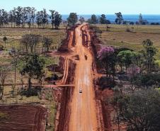 Pavimentação da estrada que liga Marilena ao Porto Maringá avança com terraplanagem