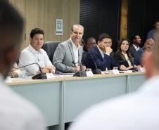 Ponte sobre o rio Ivaí entre Mirador e Guaporema