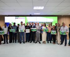 Ponte sobre o rio Ivaí entre Mirador e Guaporema