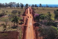 Pavimentação da estrada que liga Marilena ao Porto Maringá avança com terraplanagem