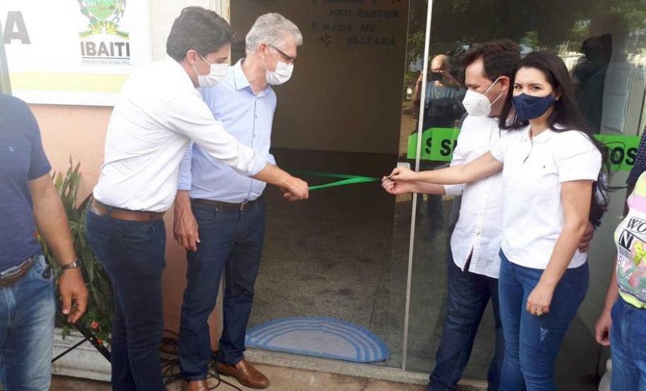 Entrega de pavimentação de estrada rural e de máquinas, caminhão e equipamentos para cooperativas de agricultura familiar, inauguração de cozinha comunitária. Estas foram algumas das ações dos secretários estaduais da Agricultura e do Abastecimento, Norberto Ortigara, e do Planejamento e Projetos Estruturantes, Valdemar Bernardo Jorge, na semana passada na região do Norte Pioneiro.