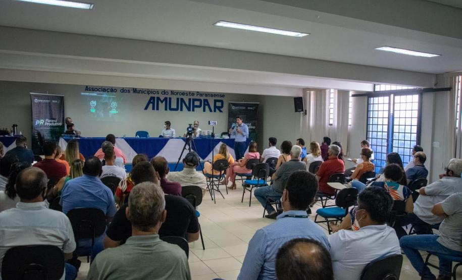 Municípios da região de Paranavaí recebem plano de desenvolvimento produtivo.