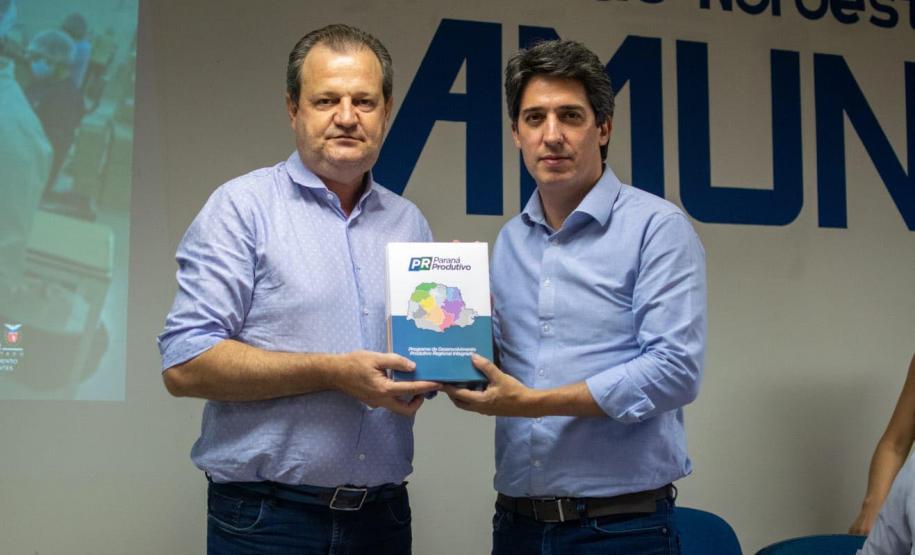 Municípios da região de Paranavaí recebem plano de desenvolvimento produtivo.
