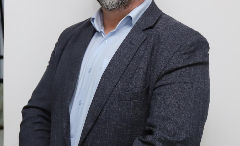 Elisandro Pires Frigo - Secretário de Administração e Previdência (SEAP)