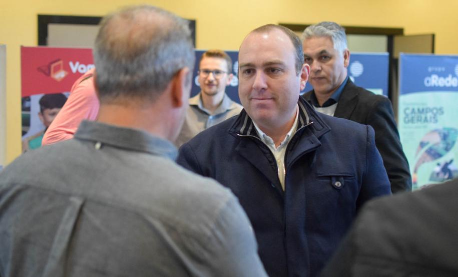 Municípios dos Campos Gerais recebem planos de desenvolvimento integrado