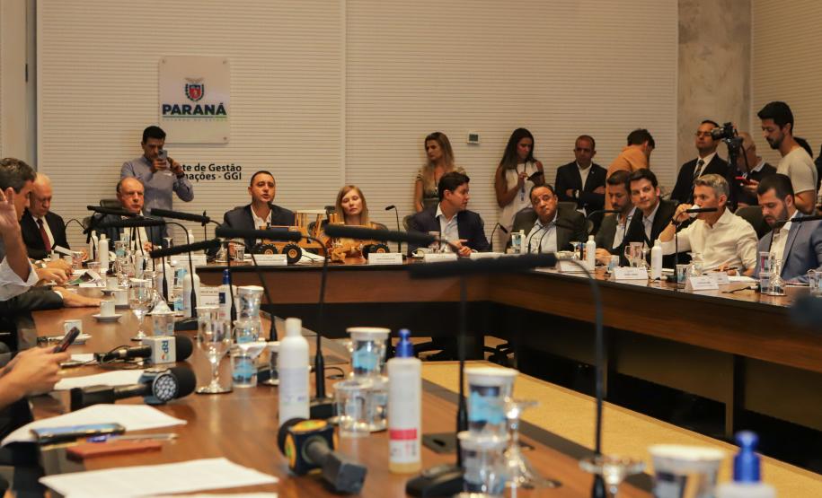 Reunião define Banco de Projetos.