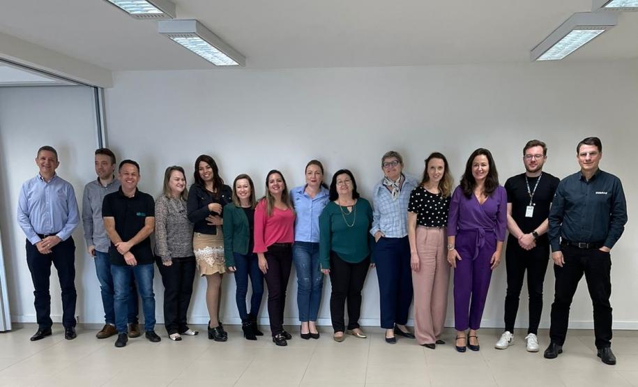 As reuniões, que aconteceram em Londrina, Porecatu, Apucarana e Maringá, que fazem parte das 12.ª, 13.ª e 14.ª regionais, trataram de temas como o fortalecimento das governanças territoriais e a exposição das demandas das regiões.