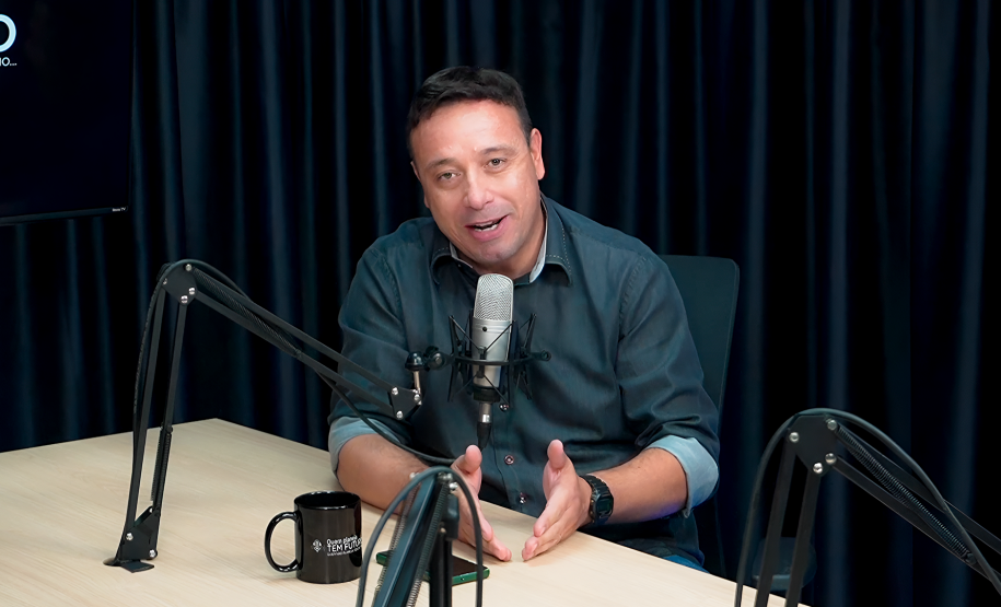 podcast com Romanelli