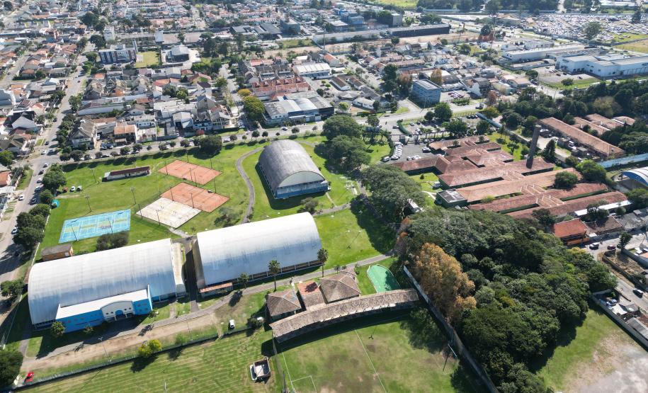 Ulisses Maia assina homologação Arena Olímpica