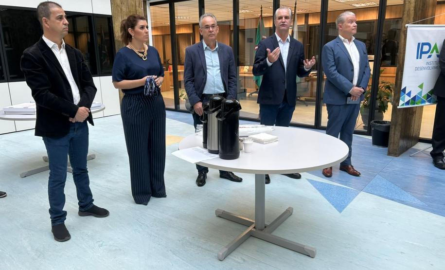 café com servidores novos SEPL Ipardes