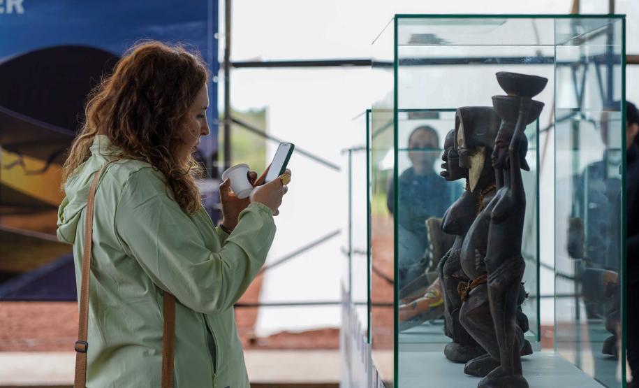 Luiz Ernesto Centre Pompidou Paraná