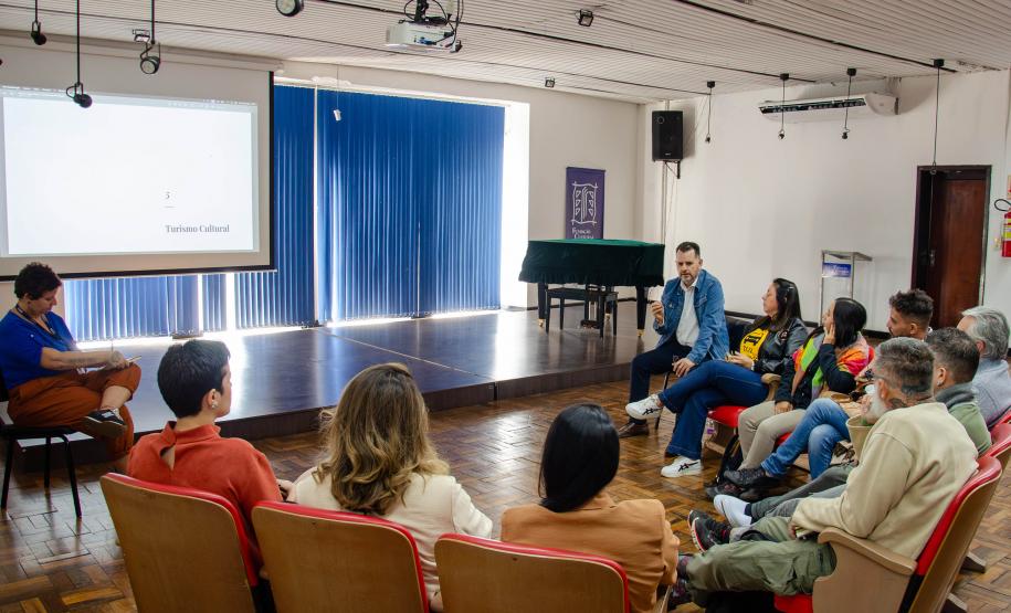 Governo promove seminário para agentes culturais de Foz do Iguaçu sobre o Pompidou