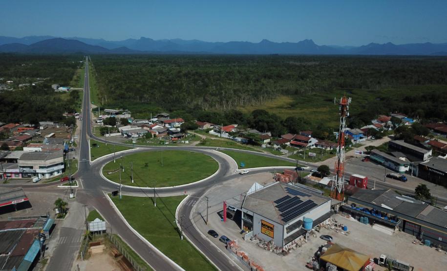 Rodovia entre Garuva e Guaratuba