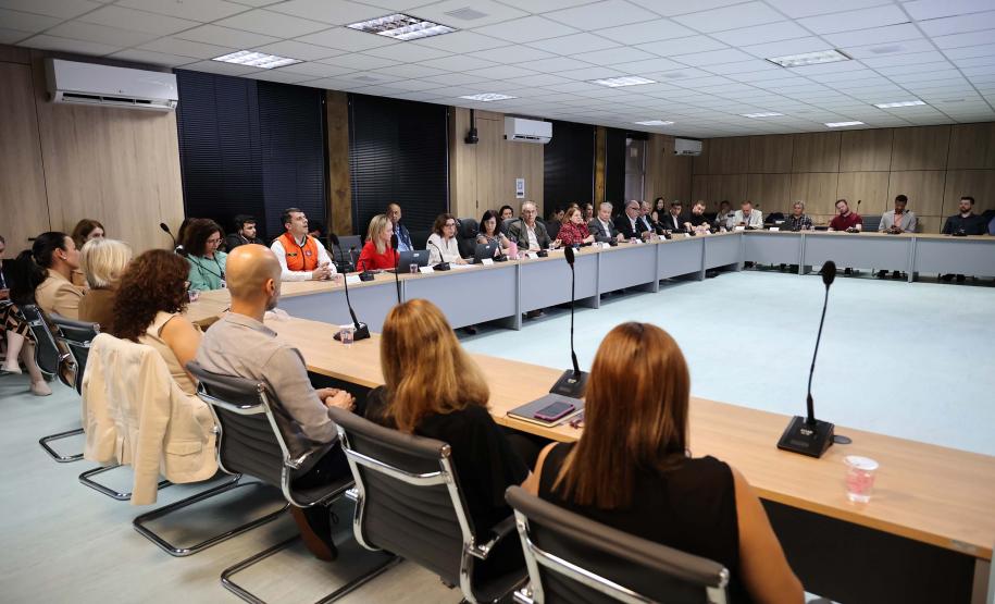 Estado recebe missão do Banco Mundial e apresenta avanços do projeto Paraná Eficiente