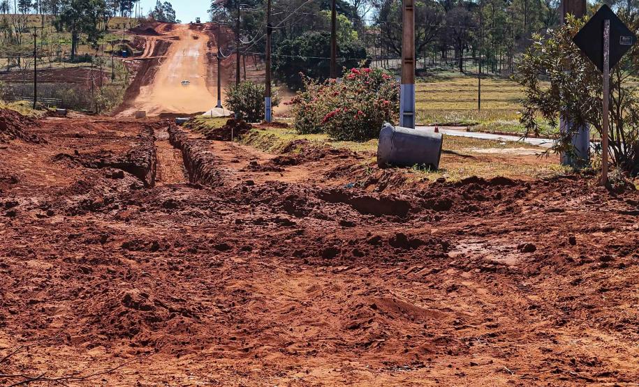 Pavimentação da estrada que liga Marilena ao Porto Maringá avança com terraplanagem