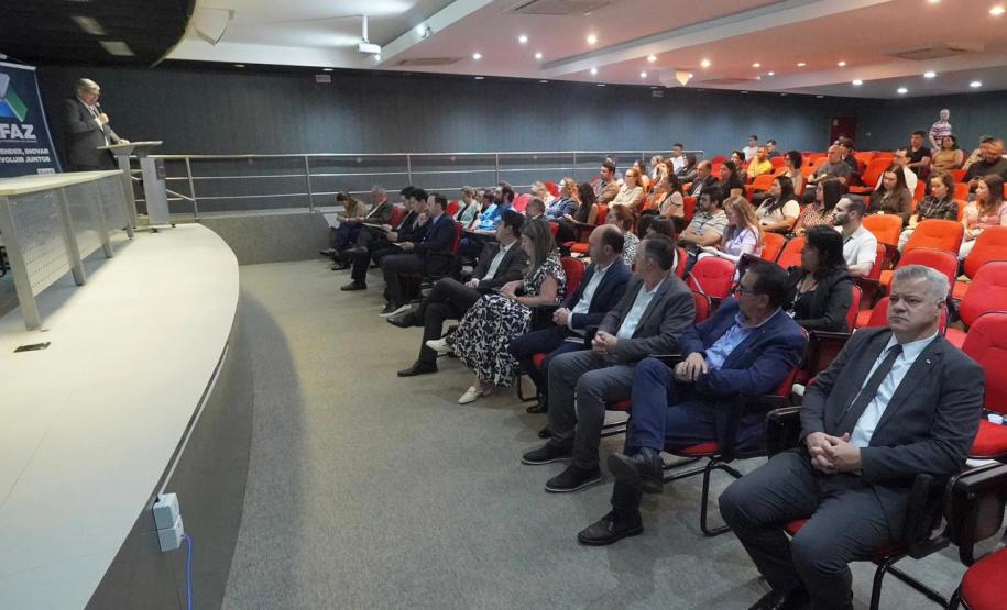 Estado promove aula inaugural da especialização e residência técnica em gestão