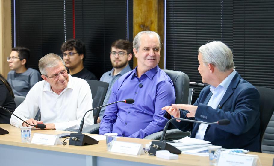 Paraná tem população urbana, escolarizada e com casa própria, aponta pesquisa inédita