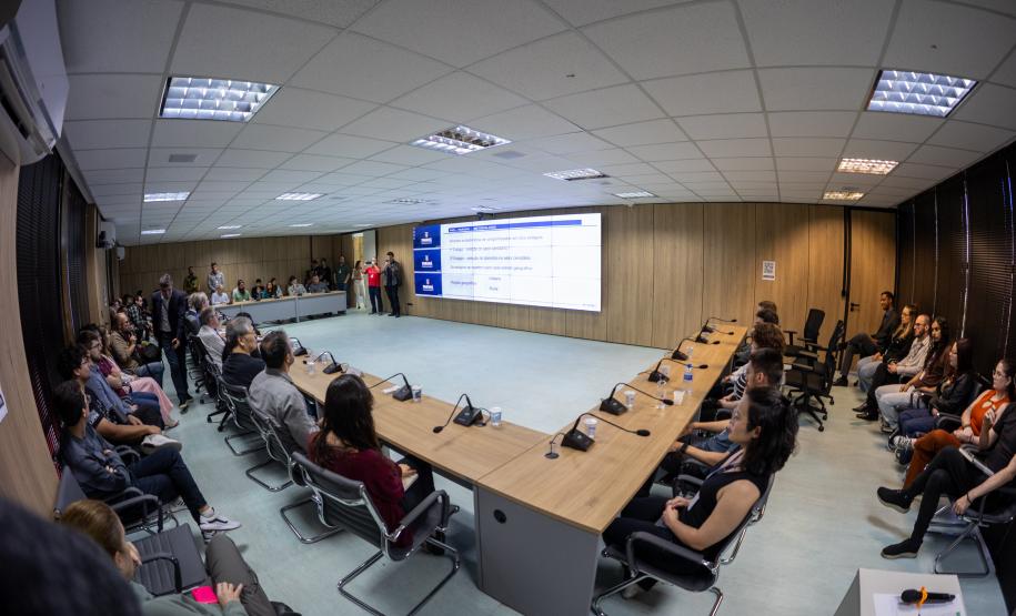 Paraná tem população urbana, escolarizada e com casa própria, aponta pesquisa inédita