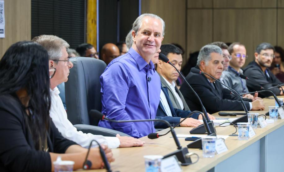 Paraná tem população urbana, escolarizada e com casa própria, aponta pesquisa inédita