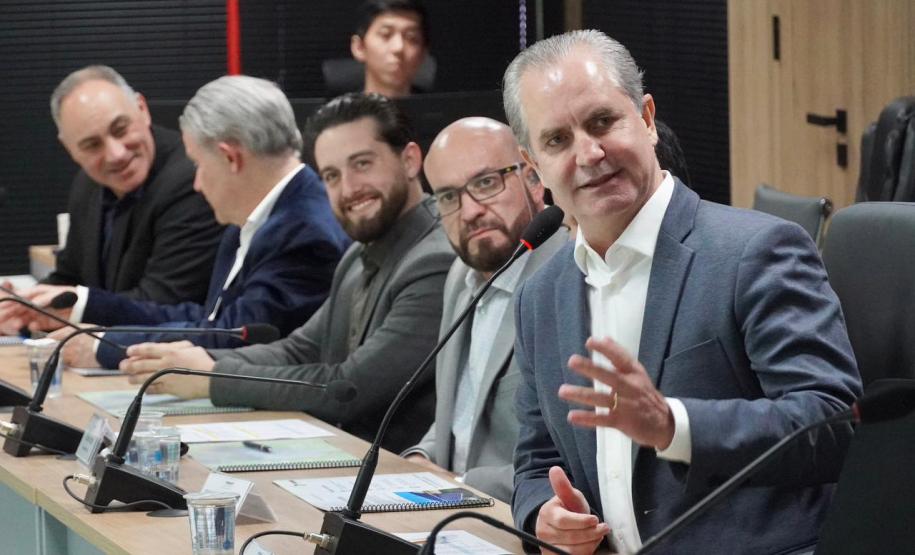 Estado instalará oito usinas de energia solar para compensar consumo de prédios públicos