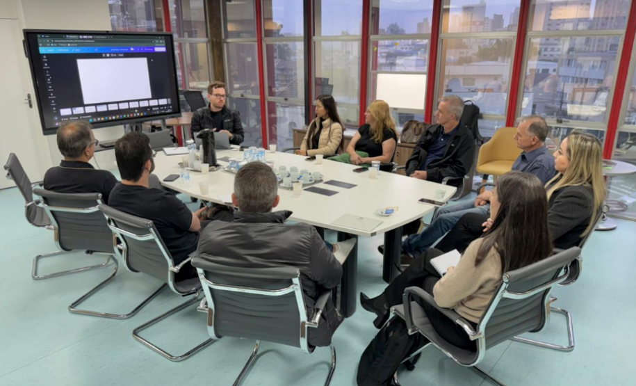 Conecta399 recebe gestões municipais para atendimentos técnicos