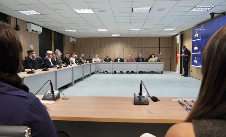 Planejamento e o Instituto Paranaense de Desenvolvimento Econômico e Social recebem novos servidores