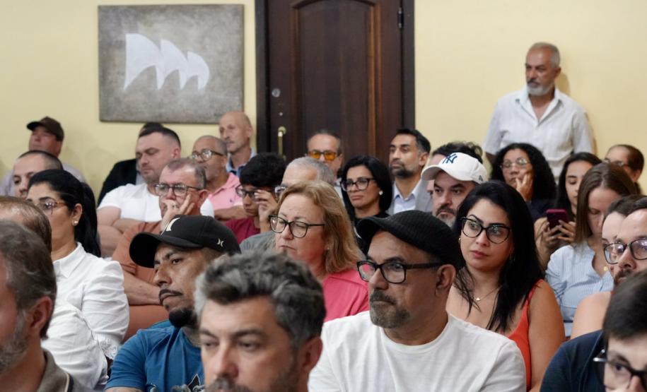 Secretaria do Planejamento e Paraná Projetos fazem reunião técnica para ouvir população sobre a Requalificação Urbana de Paranaguá