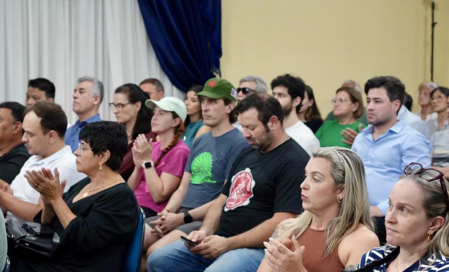 Secretaria do Planejamento e Paraná Projetos fazem reunião técnica para ouvir população sobre a Requalificação Urbana de Paranaguá