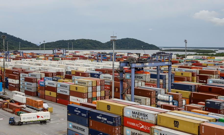 Nove produtos paranaenses tiveram crescimento superior a 30% nas exportações em 2025