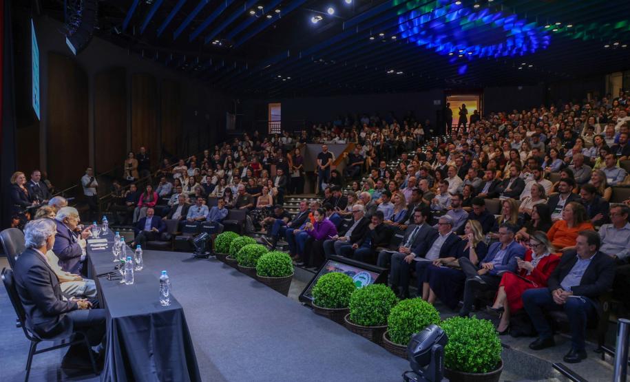 Planejamento, Ipardes e Paraná Projetos são premiados com Selo Clima Paraná