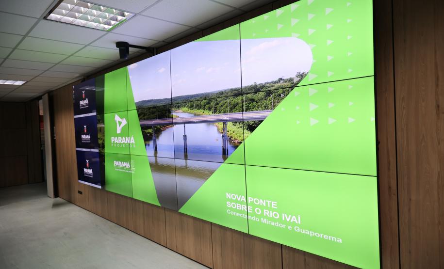 Ponte sobre o rio Ivaí entre Mirador e Guaporema