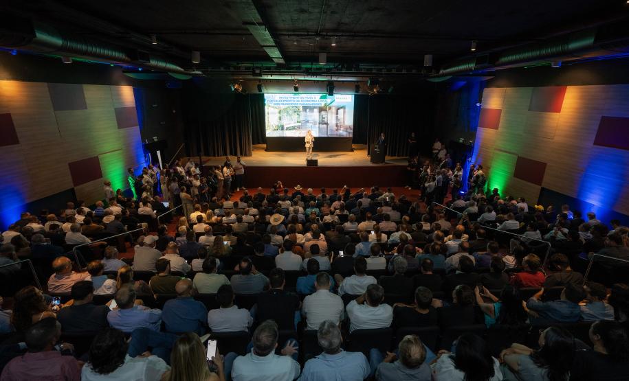 Estado investe R$ 255 milhões para construção de barracões e espaços de coworking em 250 cidades