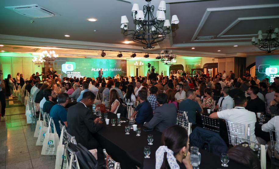 Estado apresenta pacote de projetos estratégicos em fórum de gestores públicos