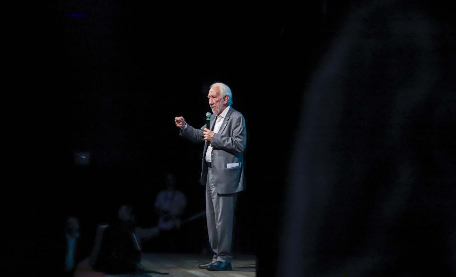 Estado investe R$ 255 milhões para construção de barracões e espaços de coworking em 250 cidades