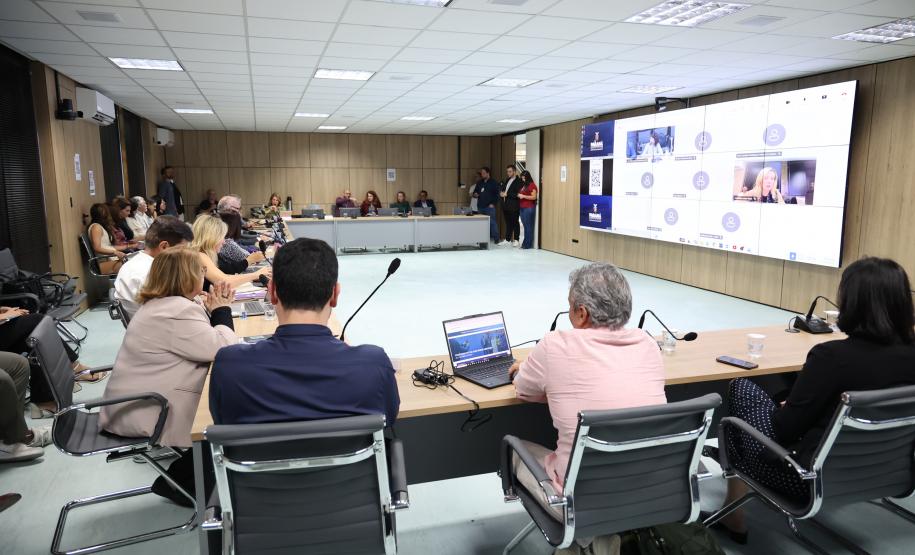 Governo e Banco Mundial avaliam ações do Paraná Eficiente e discutem avanços