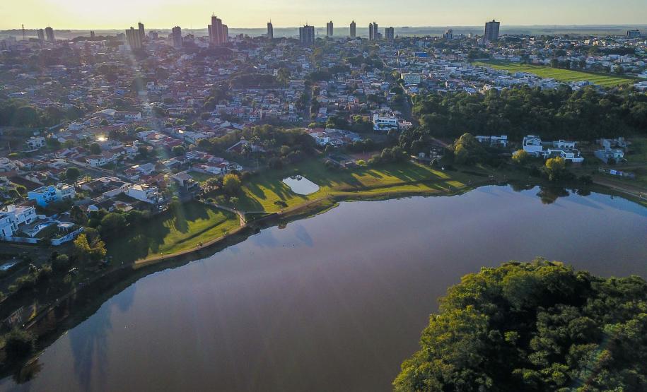 Pesquisa do Ipardes do perfil de cuidadores de idosos passa por 24 cidades nesta semana