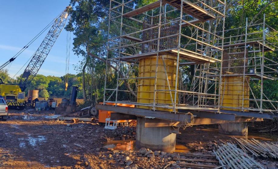 Nova ponte entre Japurá e São Carlos do Ivaí tem fundações concluídas nas duas margens