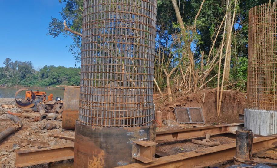 Nova ponte entre Japurá e São Carlos do Ivaí tem fundações concluídas nas duas margens